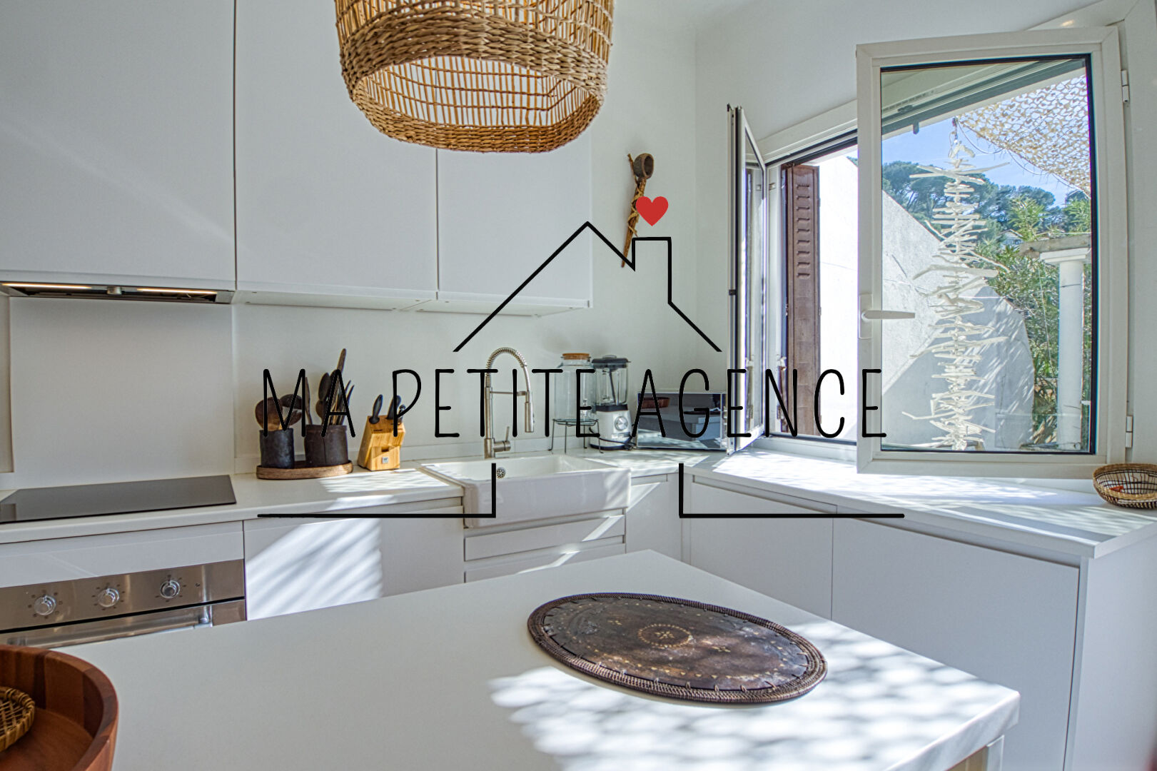 Location Saisonni\u00e8re - Maison de charme dans les Calanques d'Ensues la Redonne 5\/16