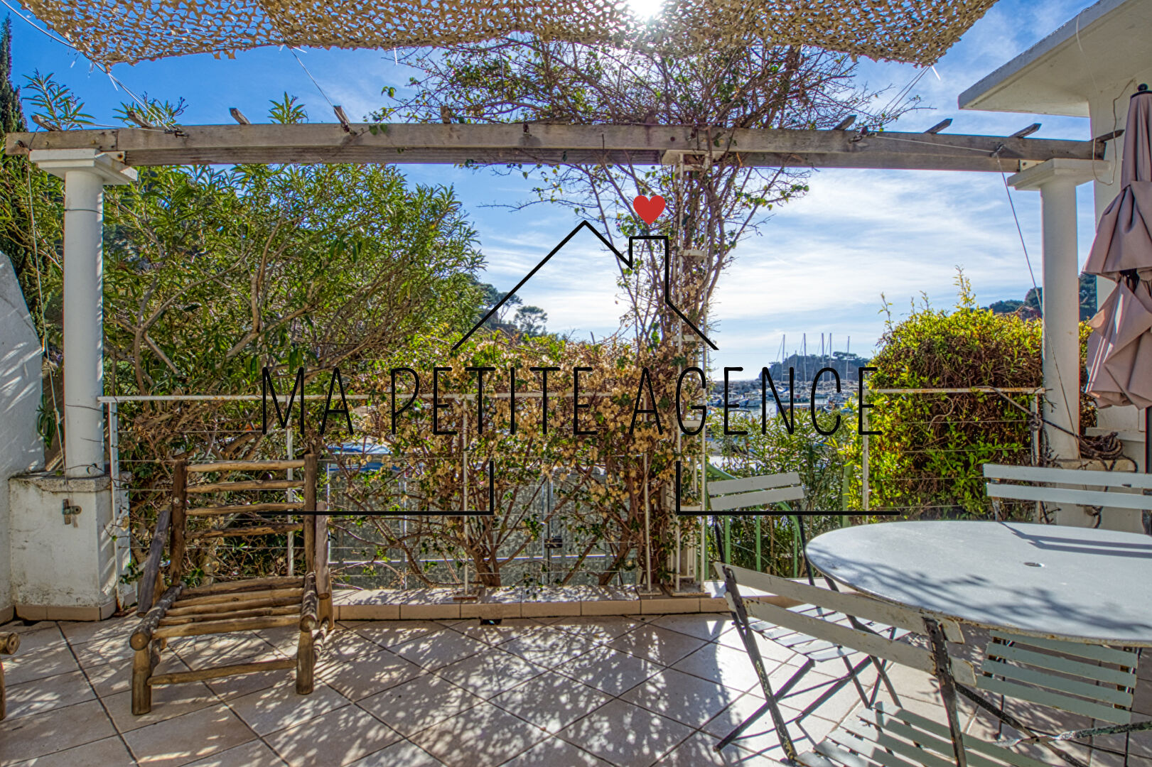 Location Saisonni\u00e8re - Maison de charme dans les Calanques d'Ensues la Redonne 12\/16